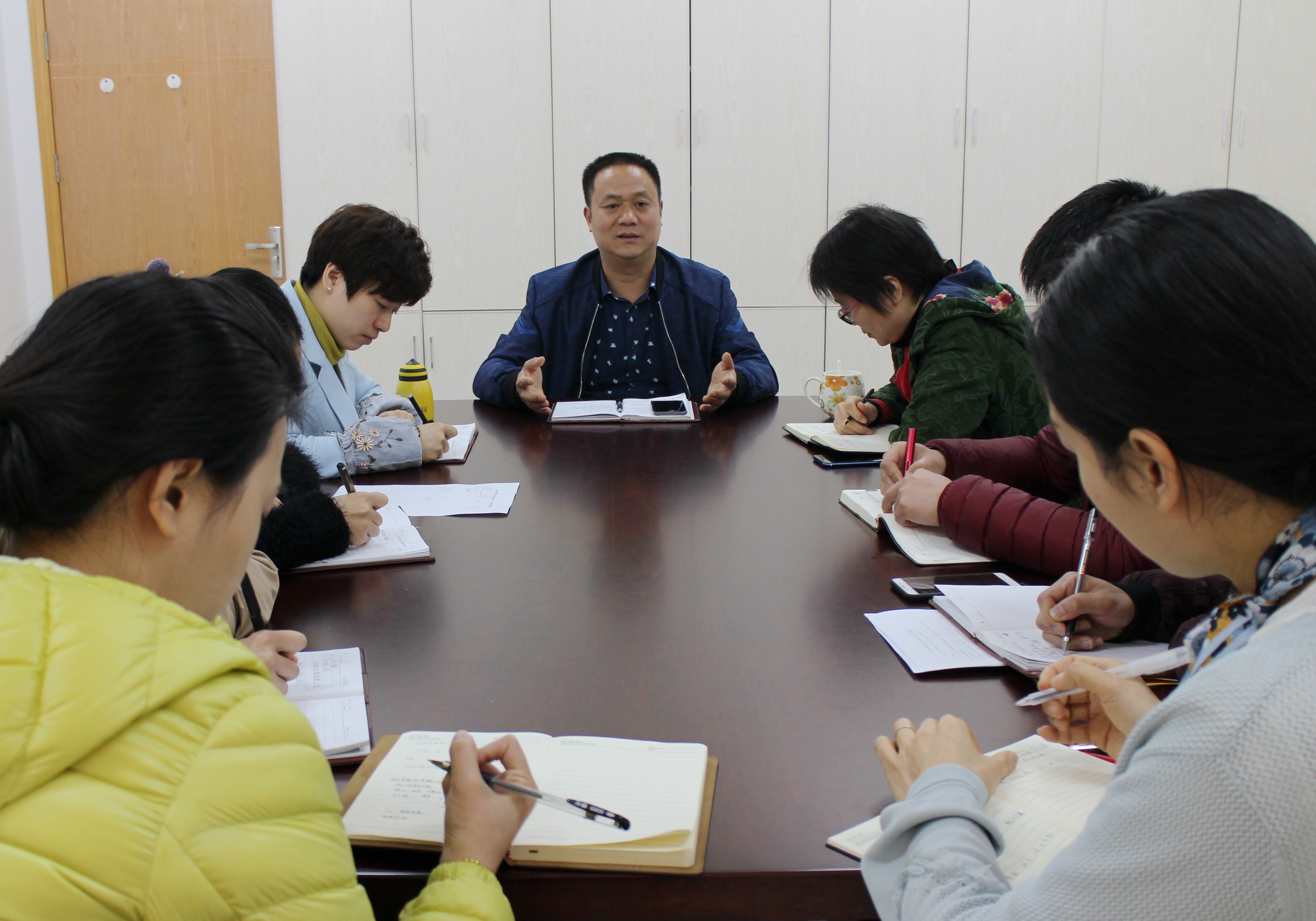 1522385733794883.jpg 行政管理组_副本.jpg