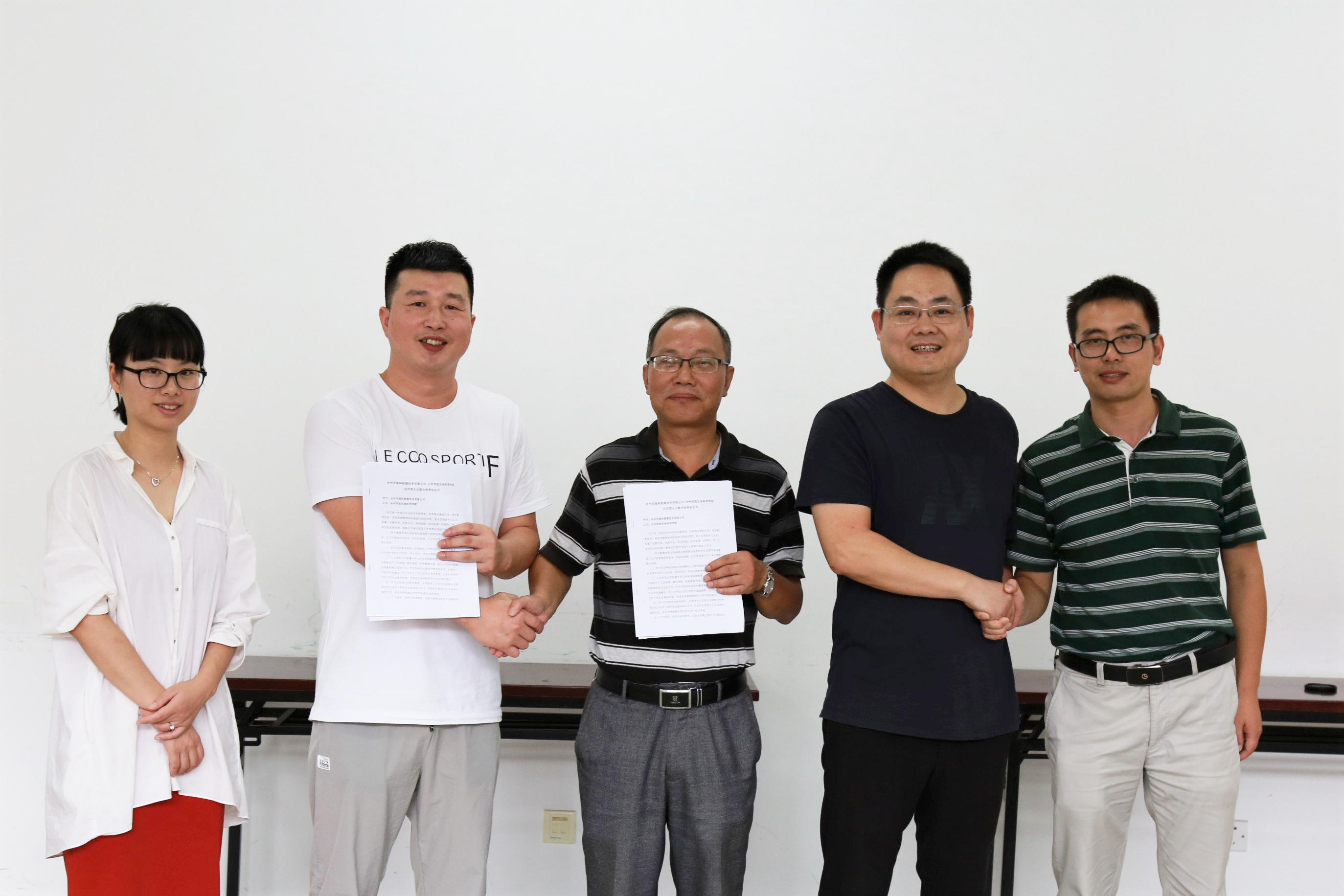 1536829489344684.jpg 1536829489344684.jpg